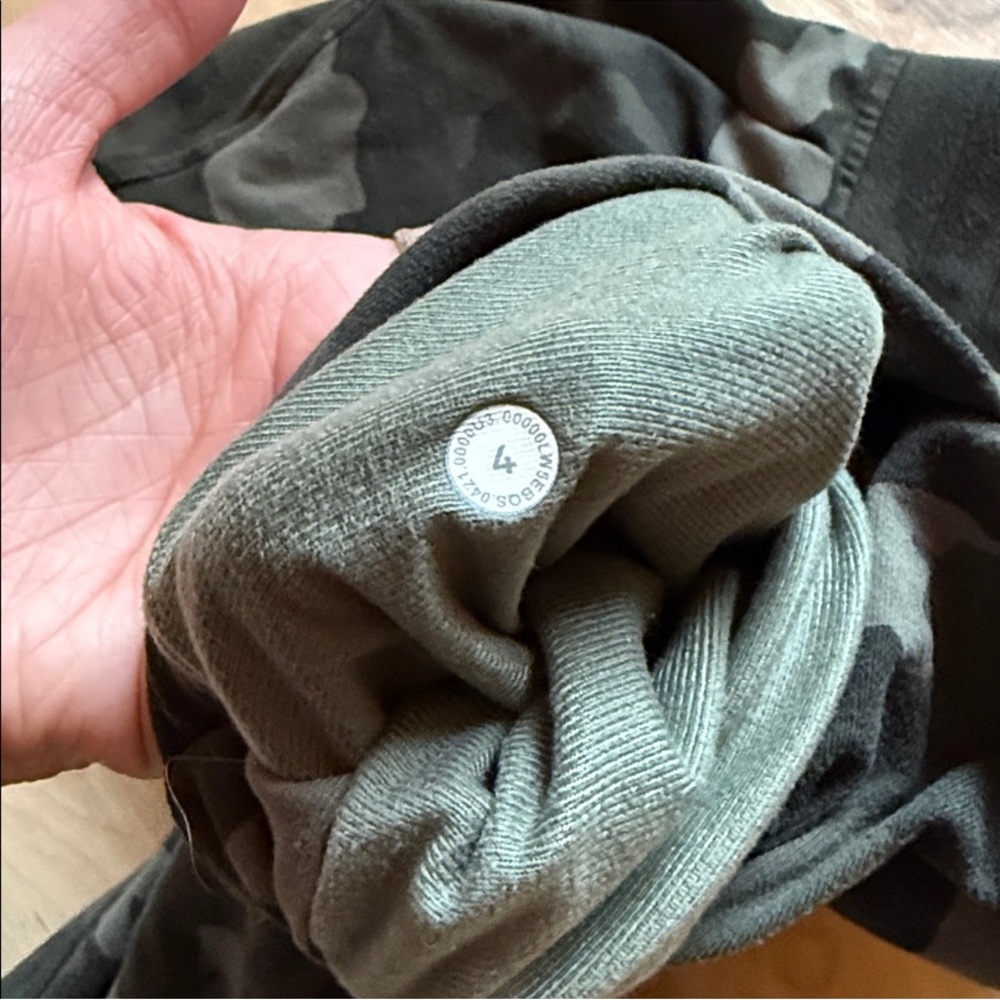 🍋Lululemon Ready to Rulu High-Rise Jogger, Size 4 - Picture 4 of 6